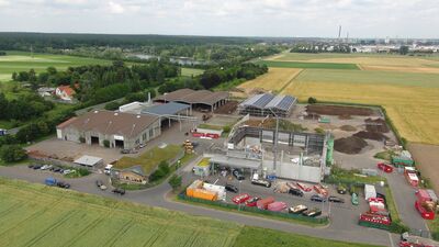 Luftaufnahme der Vergärungsanlage des Kompostwerks Aschaffenburg.