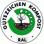 Darstellung des Gütezeichens Kompost. Ein grüner runder Pfeil umschließt einen Sprößling